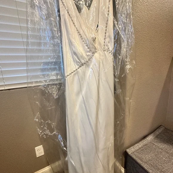 Sachin & Babi Astor Ivory Pearl Embellished Formal Gown| Size 10 - Picture 8 of 10